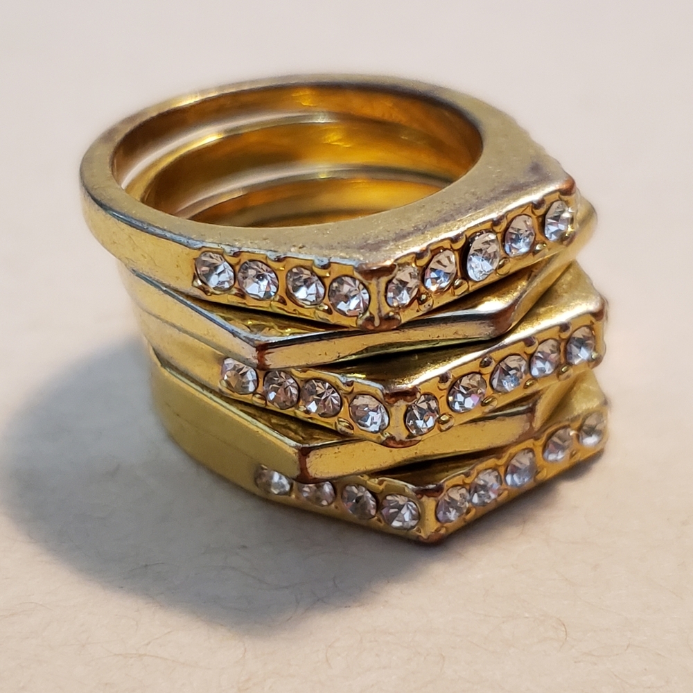 Vince Camuto Stack Sz. 7